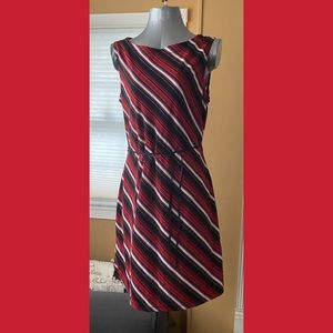 Beautiful diagonally stripped dress.